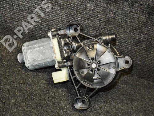 Rudehejsemotor forskærm venstre VW GOLF VII (5G1, BQ1, BE1, BE2) 1.6 TDI (105 hp) 6720442