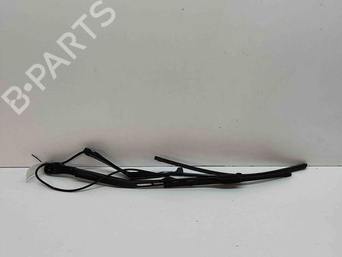 Used Front windshield wiper arm VOLVO XC90 II (256) B5 Mild-Hybrid (250 hp) 28562251