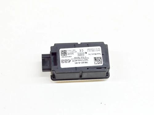 Used Electronic module Electronic module TESLA MODEL 3 (5YJ3) EV AWD (351 hp) 27750659 27750659