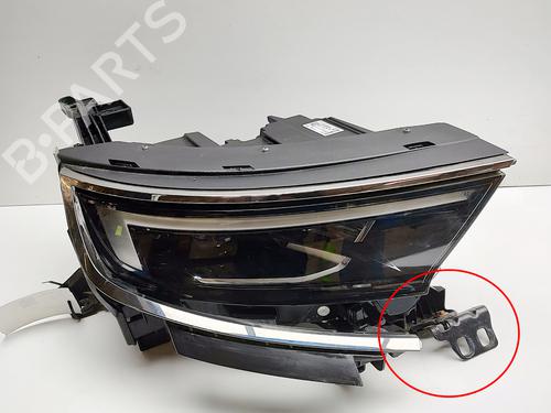 Used Right headlight Right headlight 37029465 37029465