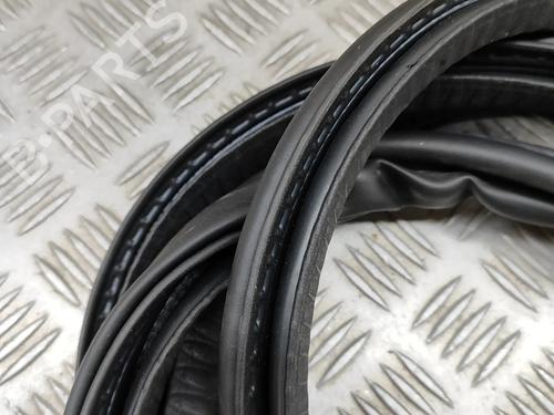 Rubber door seal VOLVO XC40 (536) Recharge AWD | BP28552512C142 