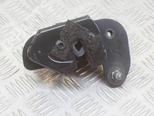 Used Tailgate lock LAND ROVER DISCOVERY IV (L319) 3.0 SDV6 4x4 (256 hp) 8839812