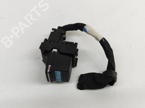switch-nissan-leaf-ze1-2017-28431583 main image