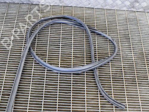 Used Rubber door seal MITSUBISHI L200 / TRITON (KJ_, KK_, KL_) 2.4 DI-D 4WD (KJ0T) (154 hp) 14613223