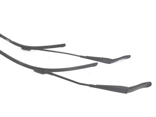 Used Front windshield wiper arm VOLVO XC60 I SUV (156) D5 AWD (185 hp) 30258210