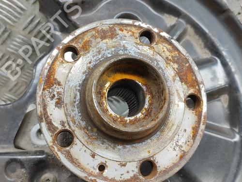 Left rear steering knuckle SKODA SUPERB III Estate (3V5) 2.0 TDI 4x4 | BP26441679M27 