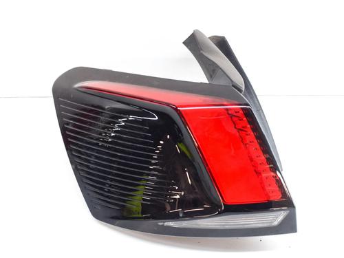 Used Left taillight Left taillight PEUGEOT 3008 II SUV (MC_, MR_, MJ_, M4_) 1.2 THP/ PureTech 130 (MRHNSM, MRHNSU, MRHNSJ, MRHNYW,... (131 hp) 14650090 14650090