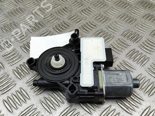 Right rear window motor CUPRA ATECA (KH7, KHP, KBP) 2.0 TSI 4Drive | BP30301525E22 - Image 6