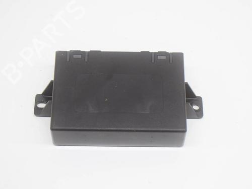 Used Electronic module Electronic module VW PHAETON (3D1, 3D2, 3D3, 3D4, 3D6, 3D7, 3D8, 3D9) 5.0 V10 TDI 4motion (313 hp) 7543157 7543157