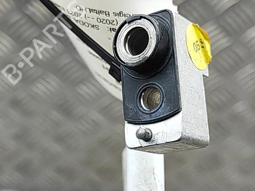 AC pipe SKODA ENYAQ iV SUV (5AZ) 80 | BP30575206M126 - Image 5