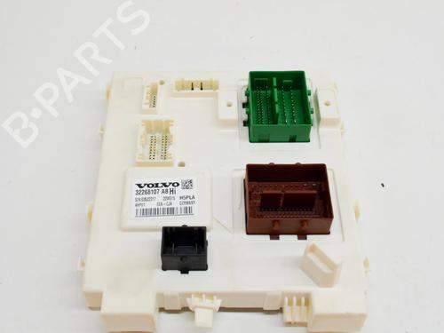 Used Electronic module VOLVO XC40 (536) B4 Mild-Hybrid (197 hp) 28430421
