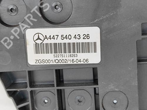 Fuse box MERCEDES-BENZ V-CLASS (W447) V 220 CDI / d (447.811, 447.813, 447.815) | BP28437364E1