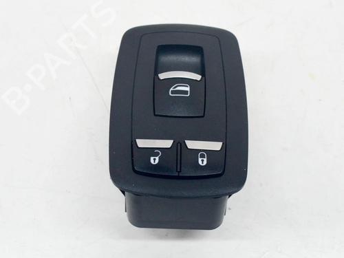 Used Right rear window switch Right rear window switch MASERATI GHIBLI III (M157) 3.0 S Q4 (409 hp) 7799705 7799705