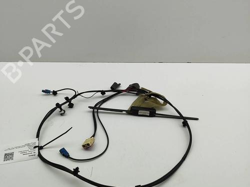 Used Antenna/Base Antenna/Base ASTON MARTIN VANTAGE Vantage 4.3 (385 hp) 29391770 29391770