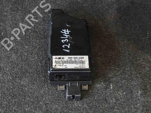 Used Electronic module VW PASSAT B7 (362) 2.0 TDI (140 hp) 6721452