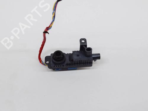 Câmera TESLA MODEL Y (5YJY) EV Performance All-wheel Drive (462 hp) 28547819