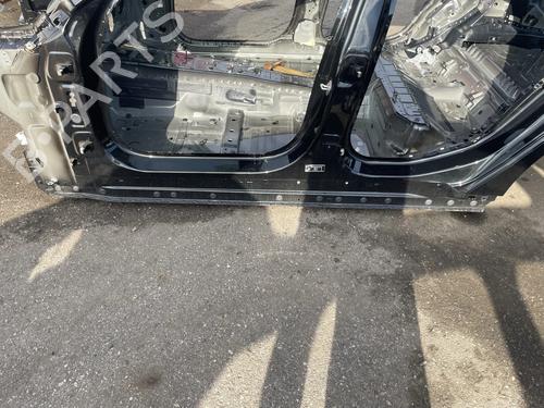 Used Left sideskirt BMW 5 (G60, G90, G68) i5 eDrive40 (340 hp) 28564797