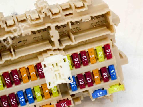 Fuse box NISSAN QASHQAI II (J11, J11_) 1.2 DIG-T | BP6750670E1 