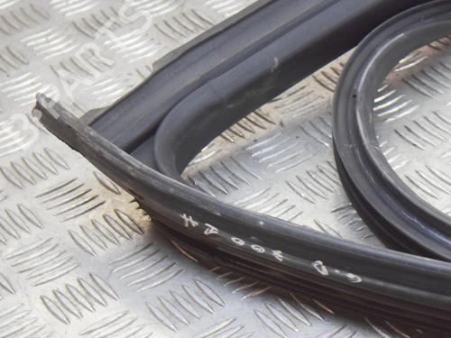 Gummiliste MASERATI QUATTROPORTE VI 3.0 D | BP14622584C142 