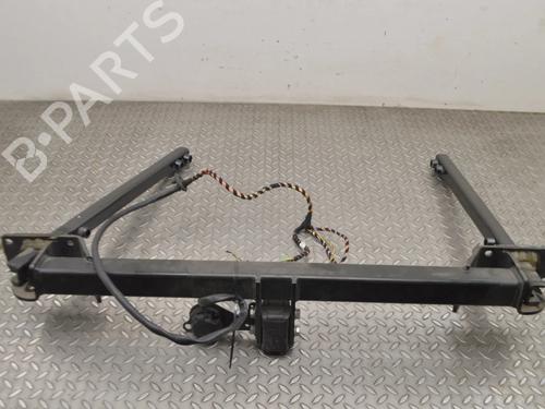 Used Tow ball/Mechanism MERCEDES-BENZ E-CLASS (W212) E 220 CDI / BlueTEC (212.001, 212.002) (170 hp) 30231473