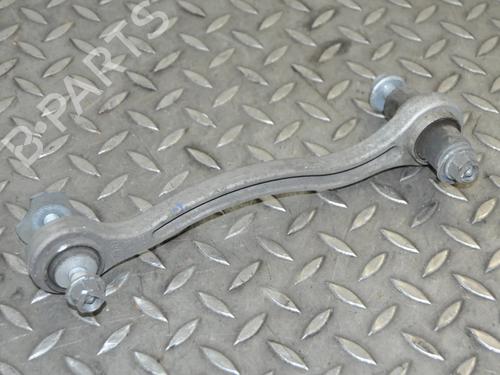 Venstre bak bærearm MERCEDES-BENZ C-CLASS (W205) C 220 BlueTEC / d (205.002, 205.004) (170 hp) 30246648