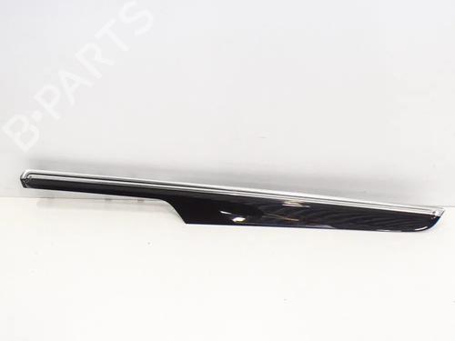 right-front-door-panel-porsche-macan-95b-30-s-diesel-2014-10398556 main image