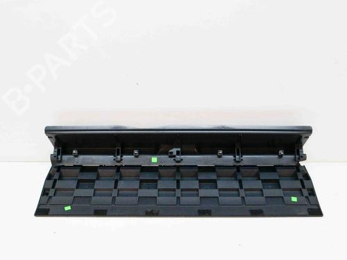 Used Luggage compartment floor PEUGEOT 3008 I MPV (0U_) 1.6 HDi 115 / BlueHDi 115 (116 hp) 14632277