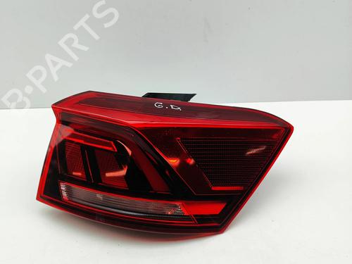 Used Right taillight VW T-ROC (A11, D11) 1.5 TSI (150 hp) 32680208