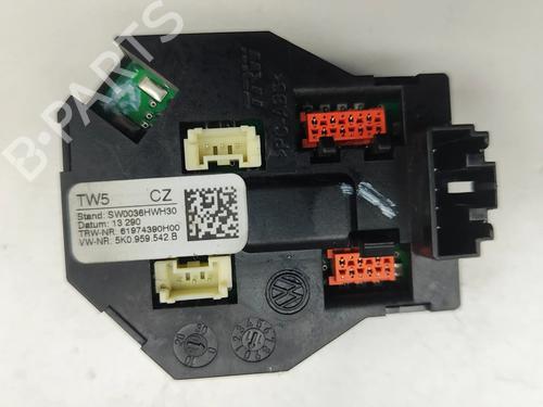 Steering wheel VW SCIROCCO III (137, 138) 2.0 TDI | BP32459080C49