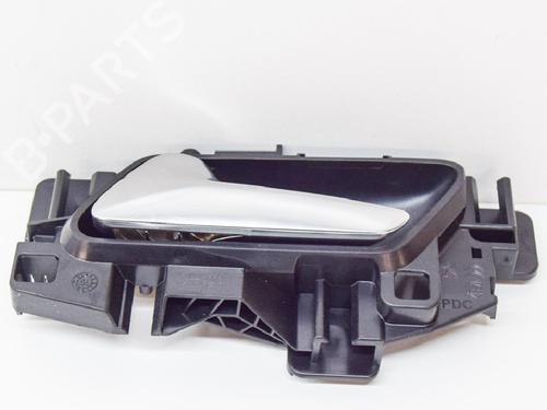 Used Front left interior door handle OPEL CROSSLAND X / CROSSLAND (P17, P2QO) 1.2 (75) (131 hp) 27749238