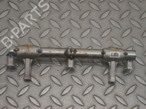 Used Injection rail PORSCHE 911 (991) 3.0 Carrera (370 hp) 30251065