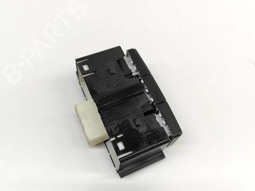 Switch TOYOTA AURIS (_E18_) 1.8 Hybrid (ZWE186_, ZWE186R) | BP23561748I30