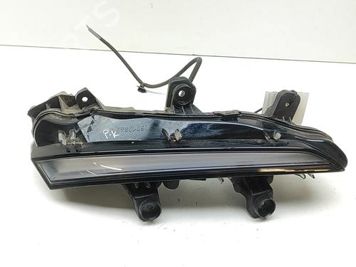 Used Left daytime light Left daytime light PEUGEOT 2008 II (UD_, US_, UY_, UJ_, UR_, UC_) e-2008 (UKZKXZ) (136 hp) 34560574 34560574