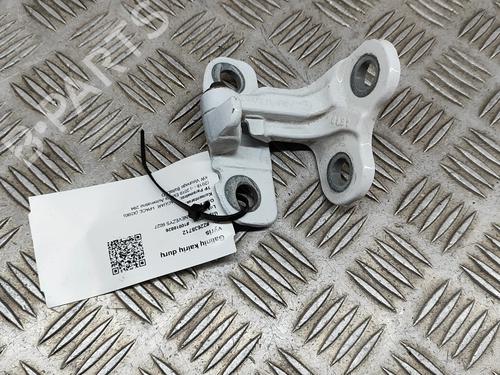 hingedoor-check-strap-jaguar-i-pace-x590-2018-27766785 main image