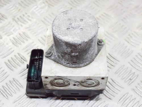 Used ABS pump RENAULT CLIO III (BR0/1, CR0/1) 1.2 16V (BR02, BR0J, BR11, CR02, CR0J, CR11) (75 hp) 6774667