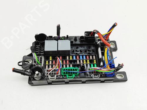 Used Fuse box Fuse box LAND ROVER RANGE ROVER EVOQUE (L551) 2.0 D200 4x4 (204 hp) 33388168 33388168
