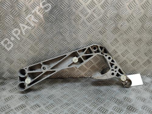 Used Support TOYOTA YARIS (_P13_) 1.5 Hybrid (NHP130_, NHP130) (101 hp) 28548838