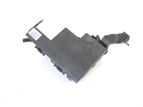 Used Fuse box JAGUAR S-TYPE II (X200) 2.7 D (207 hp) 30210284