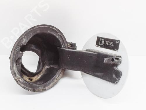 Fuel flap VOLVO V40 Hatchback (525) D4 | BP29055314C131 