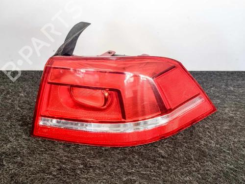 Used Right taillight Right taillight VW PASSAT B7 (362) 1.6 TDI (105 hp) 7737227 7737227