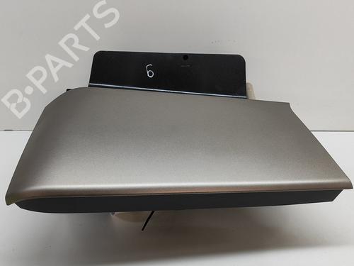 Used Glove box BMW i3 (I01) Electric (170 hp) 24819521