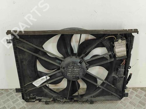 radiator-fan-mercedes-benz-c-class-w204-2007-2008-2009-2010-2011-2012-2013-2014-2015-29730732 main image