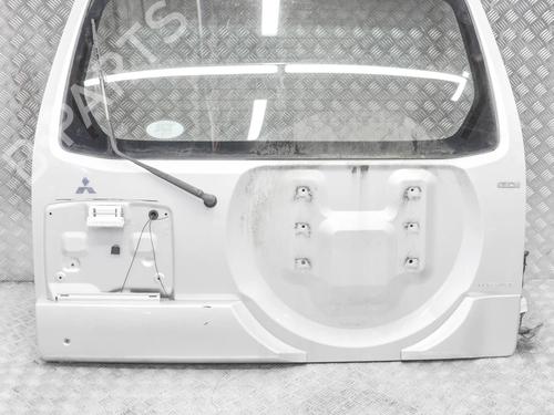 Used Tailgate MITSUBISHI PAJERO III (V7_W, V6_W) 3.5 (V75W) (190 hp) 8624806