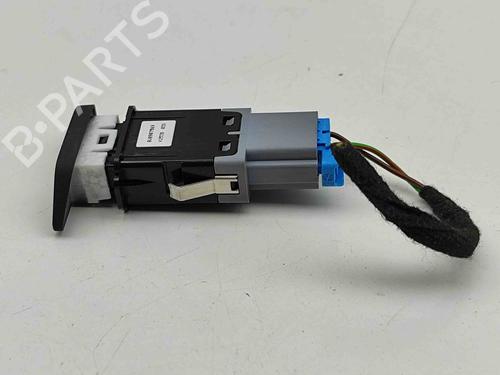 Switch AUDI A3 Sportback (8VA, 8VF) RS3 quattro | BP29404183I30 