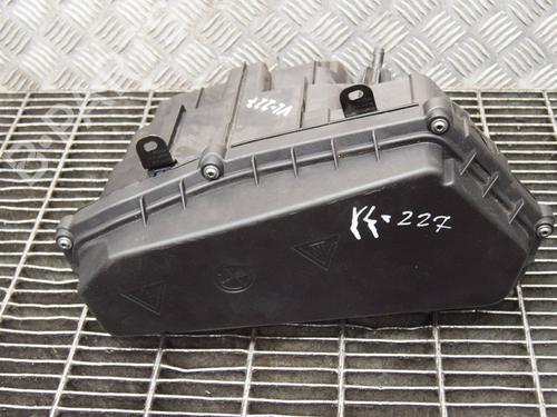 Used Fuse box BMW 3 (F30, F80) 320 d (184 hp) 7016889