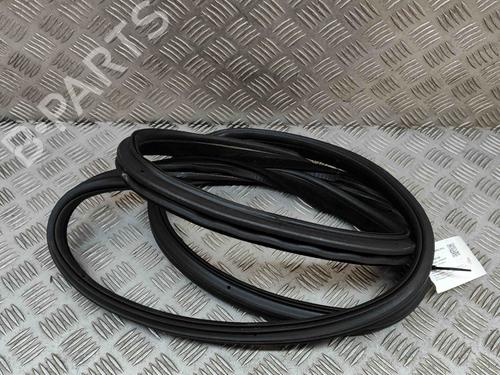 Used Rubber door seal BMW 3 Gran Turismo (F34) 320 i xDrive (184 hp) 30394184