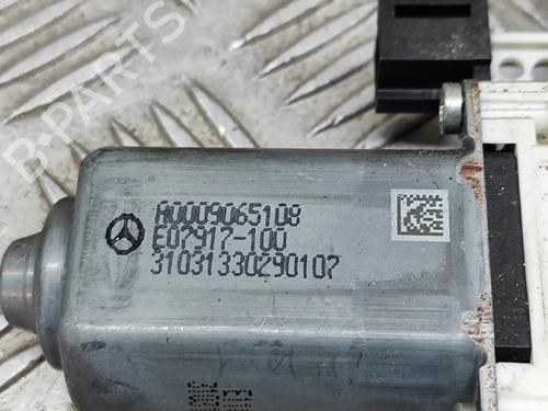 Right front window motor MERCEDES-BENZ C-CLASS (W206) C 300 d (206.006) | BP27777377E20 