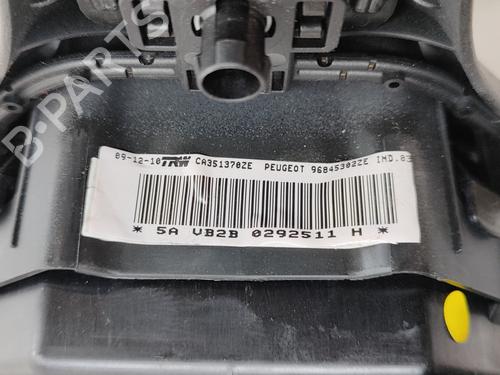 Driver airbag PEUGEOT 5008 (0U_, 0E_) 1.6 HDi | BP16536647C9 