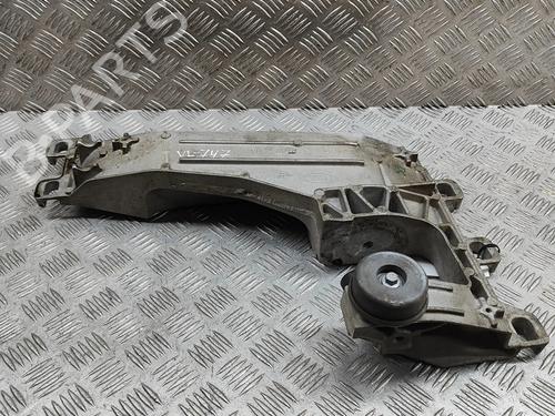 Used Gearbox mount Gearbox mount LAND ROVER RANGE ROVER VELAR (L560) 3.0 D300 SDV6 4x4 (300 hp) 23249533 23249533