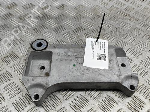 Used Support PEUGEOT 5008 III (KA_, KB_, KC_) e-210 (213 hp) 27791030